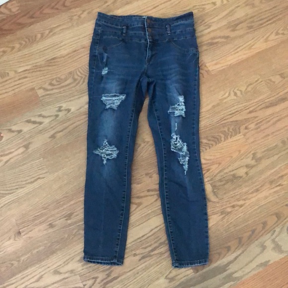 refuge Denim - REFUGE JEANS